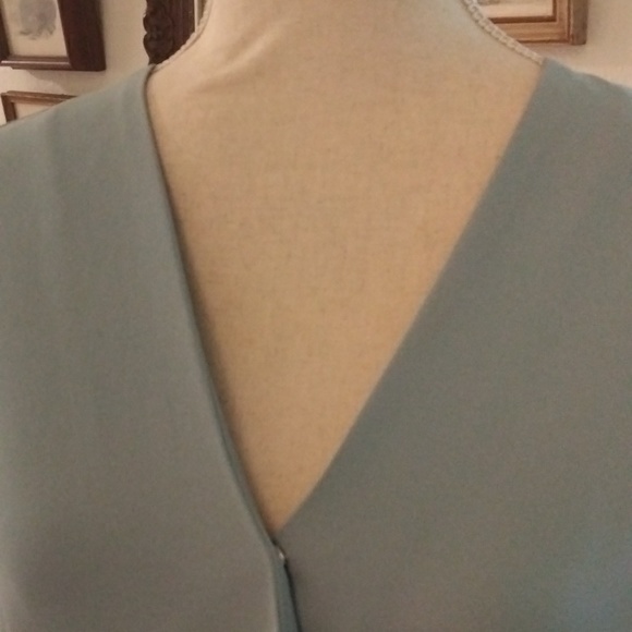 Ann Taylor Blouse - Large - Picture 6 of 8